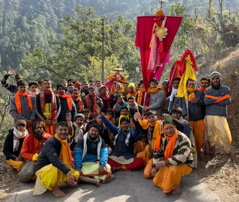 भक्ति और तपस्या का संगम: मुनिमहाराज की पावन देवरा यात्रा आज पहुंचेगी गुनाऊं गाँव, ग्रामीण करेंगे आराध्य को अरसे रोटने की भेंट