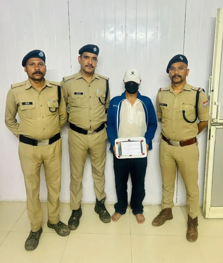 केदारनाथ यात्रा मार्ग पर बड़ी कार्रवाई : 1.08 किलो चरस के साथ नेपाली तस्कर गिरफ्तार