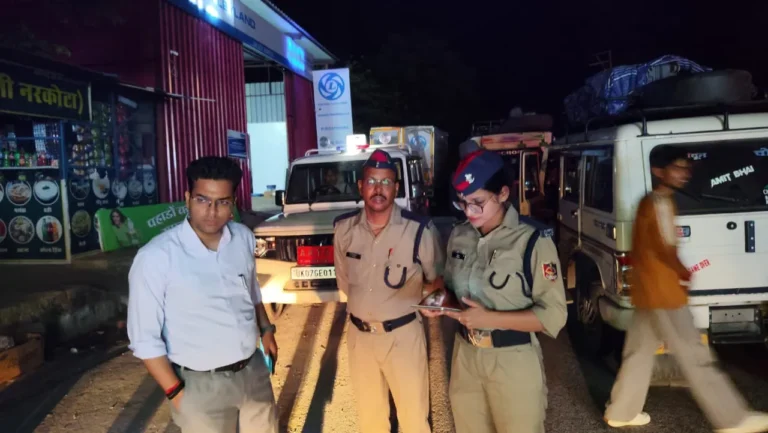 केदारनाथ धाम यात्रा में सुरक्षा सर्वोपरि, नियम तोड़ने वाले 409 वाहन संचालकों पर परिवहन विभाग की बड़ी कार्रवाई