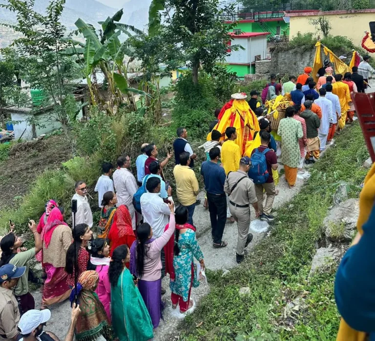 बाबा मद्महेश्वर के कपाट 21 मई को खुलेंगे:चल विग्रह उत्सव डोली कैलाश के लिए रवाना, पड़ावों पर रौनक