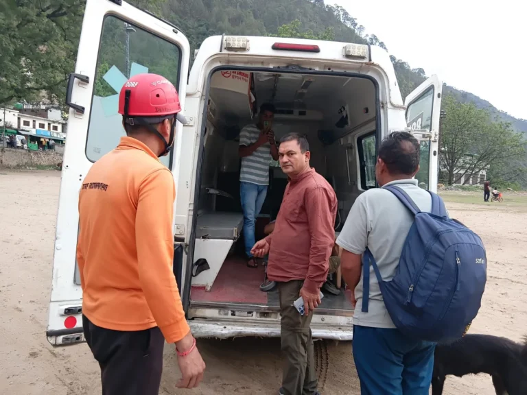 मध्यमहेश्वर में बीमार यात्री का सफल एयर रेस्क्यू, प्रशासन की तत्परता से बची जान