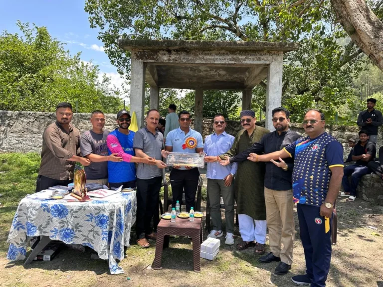 सीएयू टैलेंट हंट में तेज गेंदबाजों ने दिखाई प्रतिभा, चयनकर्ता रंजीत माली ने दिए महत्वपूर्ण टिप्स