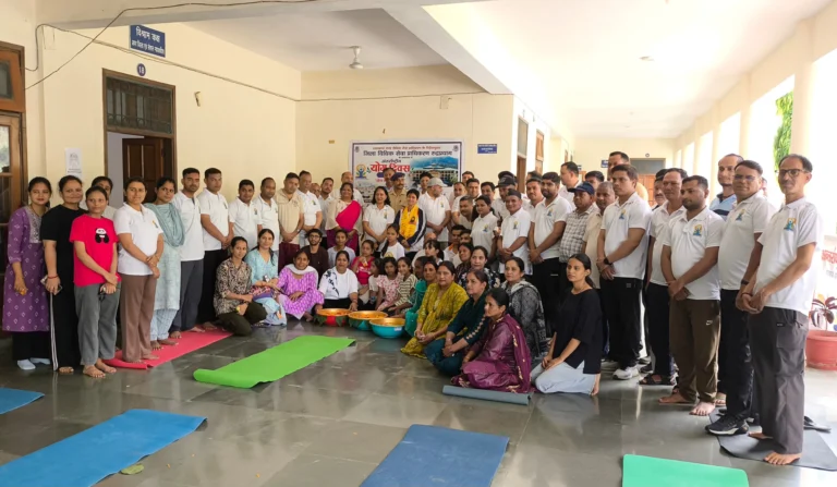 अंतर्राष्ट्रीय योग दिवस पर जिला विधिक सेवा प्राधिकरण रुद्रप्रयाग ने किया योग एवं स्वच्छता अभियान का आयोजन