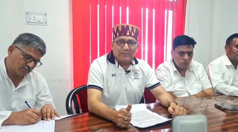 पेपर लीक, भर्ती घोटालों और नकल माफिया के खिलाफ कांग्रेस का हमला, सरकार से मांगा जवाब