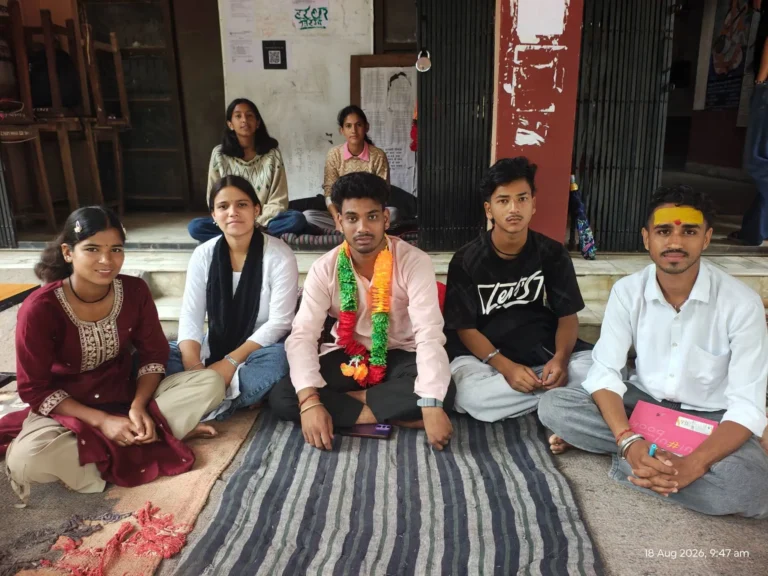 राजकीय स्नातकोत्तर महाविद्यालय अगस्त्यमुनि के छात्र संघ अध्यक्ष प्रियांशु मोहन ने तोड़ी भूख हड़ताल, 10 दिनों में समाधान का मिला लिखित आश्वासन